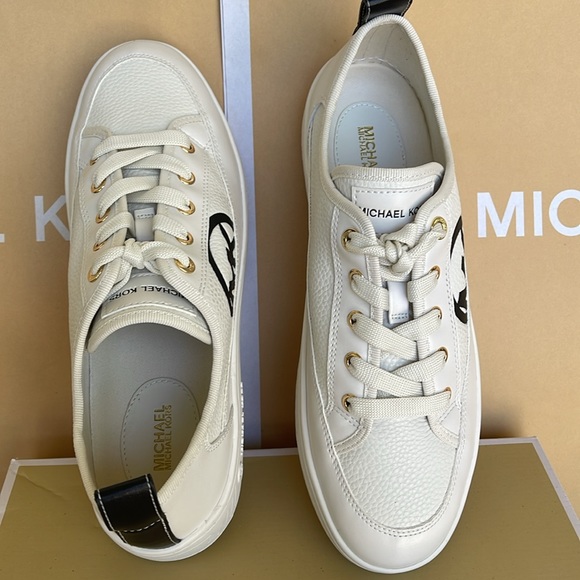 MICHAEL KORS SHEA LACE UP
FAUX LEATHER
49R4SHFS1L
Fashion Sneakers - Picture 12 of 16